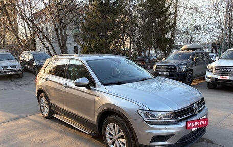 Volkswagen Tiguan II, 2020 год, 2 150 000 рублей, 3 фотография
