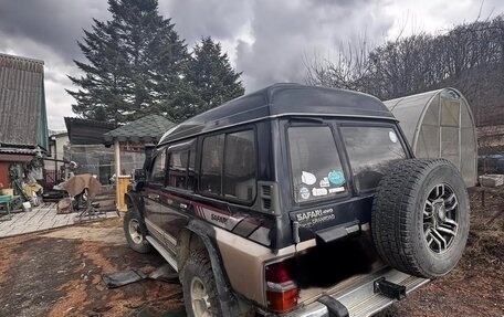 Nissan Safari IV, 1993 год, 750 000 рублей, 4 фотография