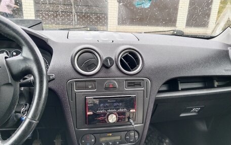 Ford Fusion I, 2007 год, 450 000 рублей, 2 фотография