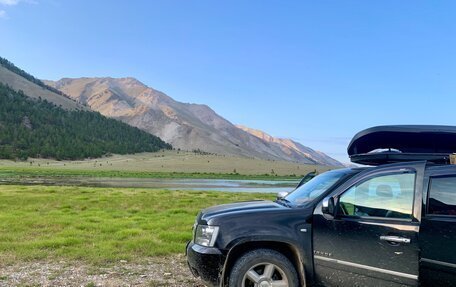 Chevrolet Tahoe III, 2013 год, 2 349 000 рублей, 23 фотография