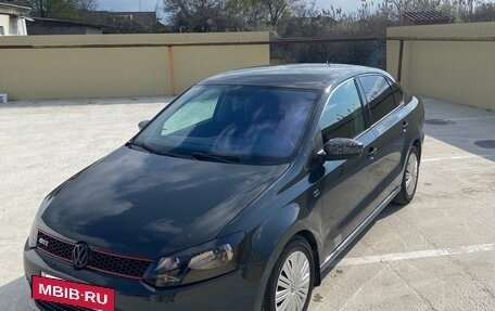 Volkswagen Polo VI (EU Market), 2013 год, 750 000 рублей, 4 фотография