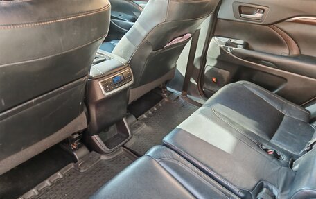 Toyota Highlander III, 2014 год, 3 300 000 рублей, 4 фотография