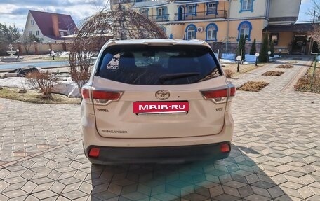 Toyota Highlander III, 2014 год, 3 300 000 рублей, 5 фотография