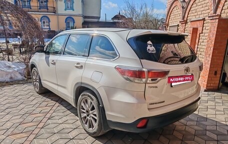 Toyota Highlander III, 2014 год, 3 300 000 рублей, 6 фотография
