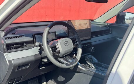 Toyota RAV4, 2026 год, 4 550 000 рублей, 9 фотография