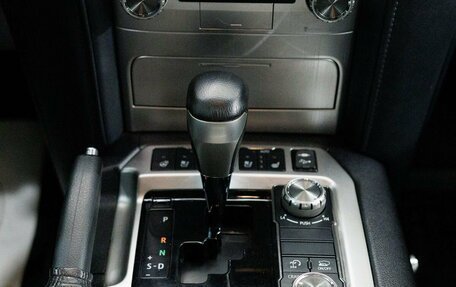 Toyota Land Cruiser 200, 2016 год, 6 200 000 рублей, 17 фотография