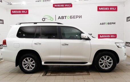 Toyota Land Cruiser 200, 2016 год, 6 200 000 рублей, 4 фотография