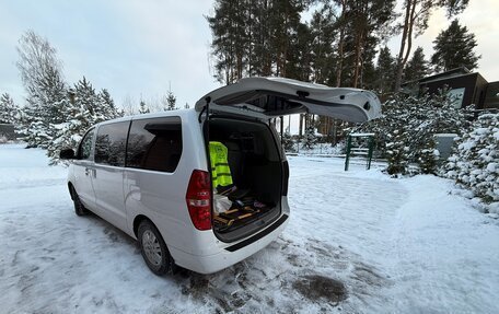 Hyundai H-1 II рестайлинг, 2019 год, 2 550 000 рублей, 5 фотография