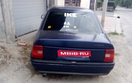 Opel Vectra A, 1989 год, 70 000 рублей, 3 фотография