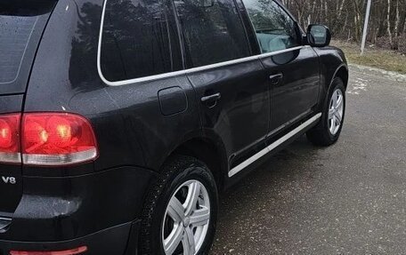 Volkswagen Touareg III, 2005 год, 695 000 рублей, 3 фотография