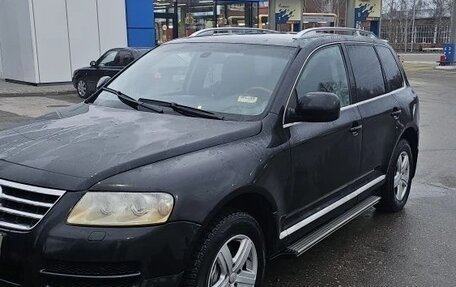 Volkswagen Touareg III, 2005 год, 695 000 рублей, 2 фотография