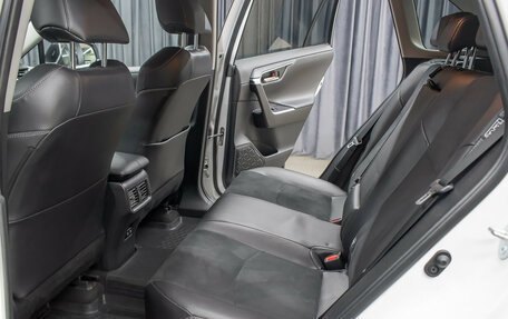 Toyota RAV4, 2020 год, 3 398 000 рублей, 12 фотография