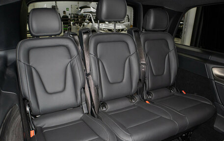 Mercedes-Benz V-Класс, 2024 год, 15 998 000 рублей, 12 фотография