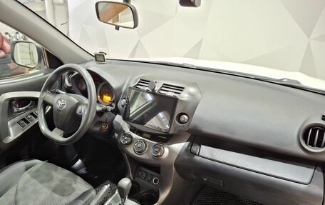 Toyota RAV4, 2011 год, 1 430 000 рублей, 12 фотография