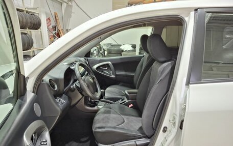 Toyota RAV4, 2011 год, 1 430 000 рублей, 21 фотография