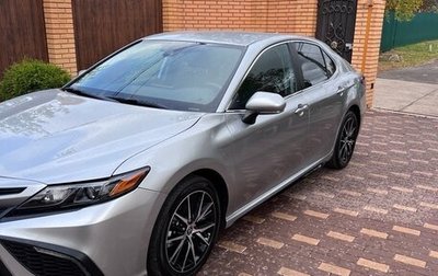 Toyota Camry, 2022 год, 3 100 000 рублей, 1 фотография