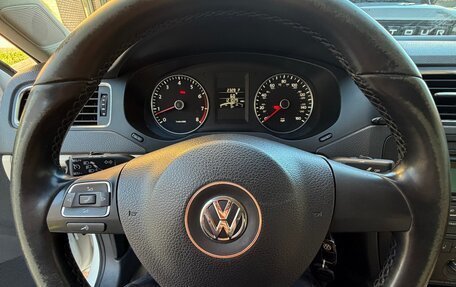 Volkswagen Jetta VI, 2012 год, 1 250 000 рублей, 8 фотография