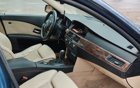 BMW 5 серия, 2004 год, 880 000 рублей, 8 фотография