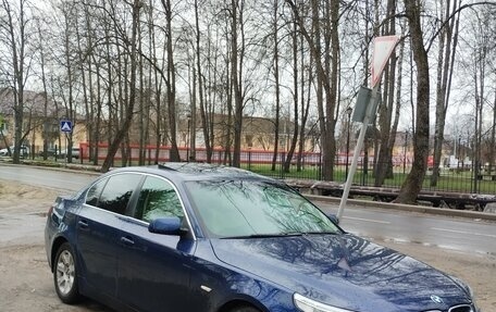 BMW 5 серия, 2004 год, 880 000 рублей, 2 фотография