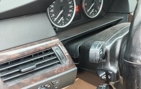 BMW 5 серия, 2004 год, 880 000 рублей, 11 фотография