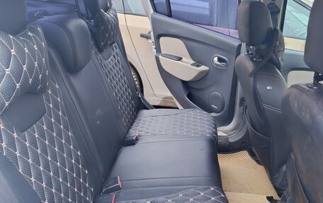 Renault Logan II, 2015 год, 680 000 рублей, 7 фотография