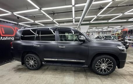 Toyota Land Cruiser 200, 2021 год, 9 800 000 рублей, 5 фотография