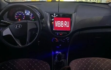 Hyundai Solaris II рестайлинг, 2014 год, 485 000 рублей, 4 фотография