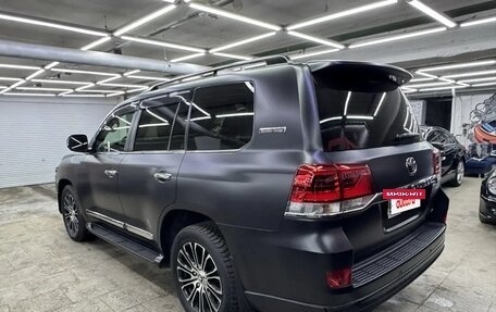 Toyota Land Cruiser 200, 2021 год, 9 800 000 рублей, 7 фотография