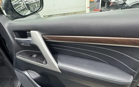 Toyota Land Cruiser 200, 2021 год, 9 800 000 рублей, 16 фотография