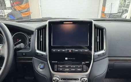 Toyota Land Cruiser 200, 2021 год, 9 800 000 рублей, 19 фотография