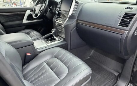 Toyota Land Cruiser 200, 2021 год, 9 800 000 рублей, 15 фотография