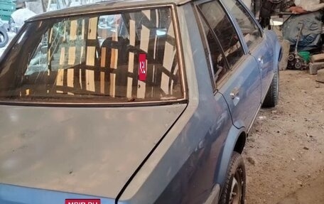 Mazda Familia, 1985 год, 65 000 рублей, 3 фотография