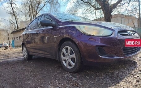 Hyundai Solaris II рестайлинг, 2013 год, 499 999 рублей, 2 фотография