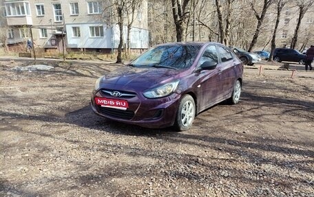 Hyundai Solaris II рестайлинг, 2013 год, 499 999 рублей, 9 фотография