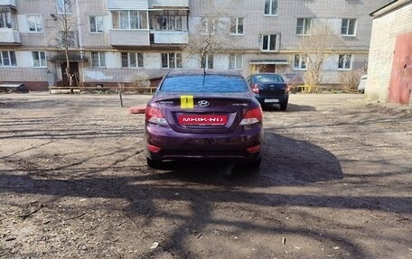 Hyundai Solaris II рестайлинг, 2013 год, 499 999 рублей, 32 фотография