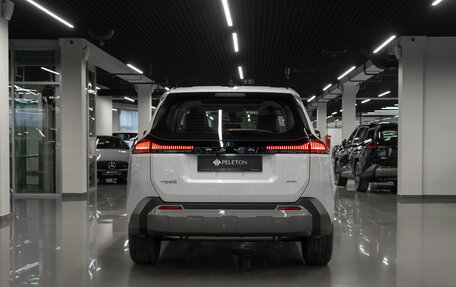 Toyota RAV4, 2025 год, 4 680 000 рублей, 6 фотография