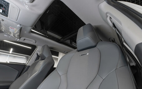 Toyota RAV4, 2025 год, 4 680 000 рублей, 10 фотография