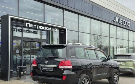 Toyota Land Cruiser 200, 2011 год, 2 650 000 рублей, 9 фотография