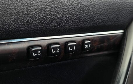 Toyota Land Cruiser 200, 2011 год, 2 650 000 рублей, 19 фотография