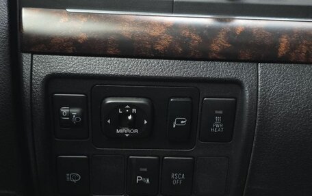 Toyota Land Cruiser 200, 2011 год, 2 650 000 рублей, 20 фотография