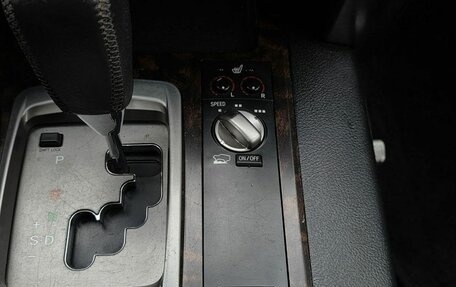 Toyota Land Cruiser 200, 2011 год, 2 650 000 рублей, 23 фотография