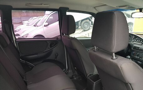 Chevrolet Niva I рестайлинг, 2017 год, 799 000 рублей, 10 фотография