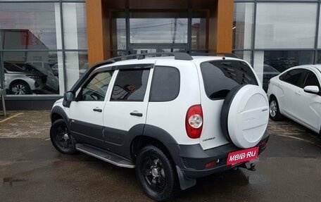 Chevrolet Niva I рестайлинг, 2017 год, 799 000 рублей, 7 фотография