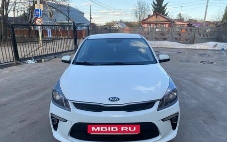 KIA Rio IV, 2017 год, 1 400 000 рублей, 3 фотография