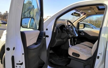 Nissan Pathfinder, 2012 год, 1 100 000 рублей, 16 фотография