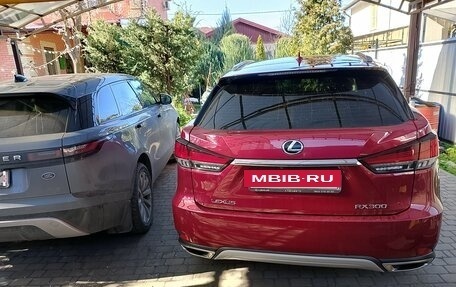 Lexus RX IV рестайлинг, 2019 год, 4 950 000 рублей, 9 фотография