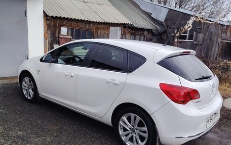 Opel Astra J, 2013 год, 695 000 рублей, 4 фотография