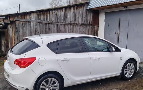 Opel Astra J, 2013 год, 695 000 рублей, 5 фотография