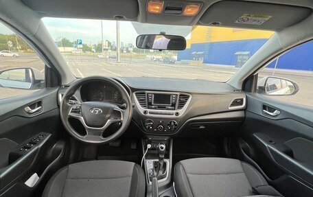 Hyundai Solaris II рестайлинг, 2018 год, 870 000 рублей, 8 фотография