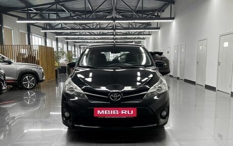 Toyota Verso I, 2014 год, 1 395 000 рублей, 3 фотография